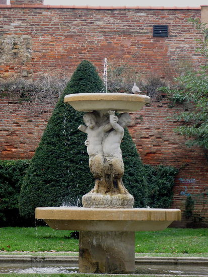 Hübsche Vogeltränke...