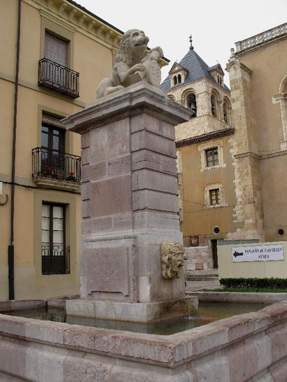 Das Löwendenkmal...