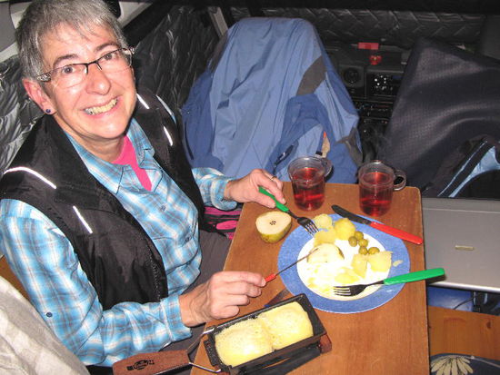 Raclette isch guet und get e gueti Luune...