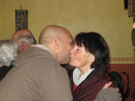 Begrüssungen und Verabschiedungen...