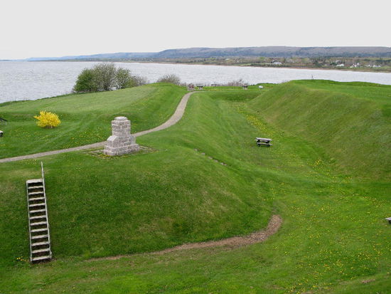 Die Gräben sind noch da...