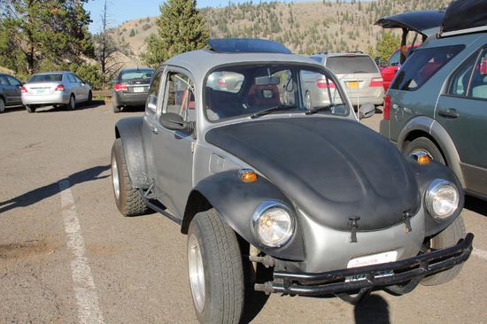 Auf dem PP gesehen - ein alter, aufgemotzter Käfer...