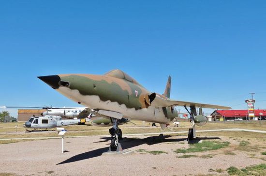 Eine "F-105 Thunderchief"...