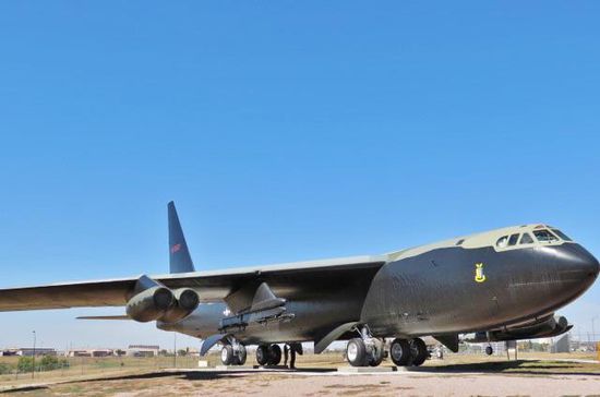 Eine "B-52D Stratofortress""...