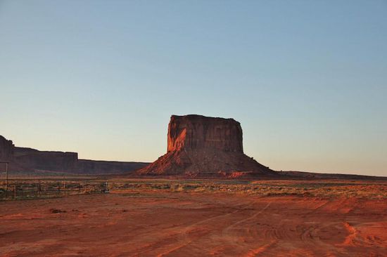 Rottöne in allen Variationen durch das Eisenoxid in der Erde...
