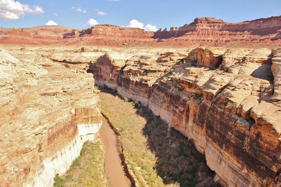 Ruhig fliesst er dahin im Moment...; wie ist das wohl bei der Schneeschmelze in den Bergen...?