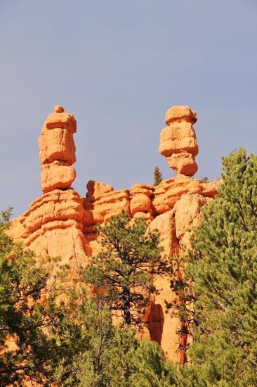 Viele Sehenswürdigkeiten liegen direkt am Strassenrand...