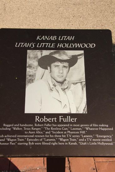 Die vielen Tafeln in der Stadt erinnern an die Western-Helden...