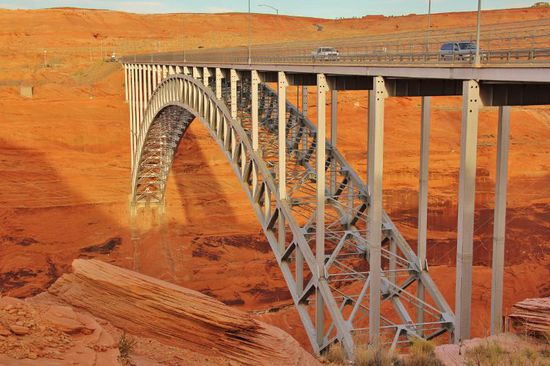 Die Brücke davor...