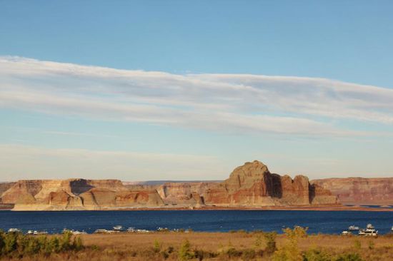 Der See ist heute ein beliebtes Naherholungsgebiet für Wassersportler...