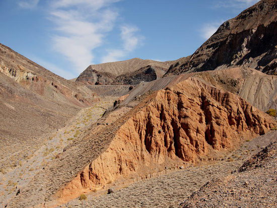 Der Vulkan ist vor rund 300'000 Jahren ausgebrochen...; "Mensch" bedenke - wir schaffen es immerhin auf rund 75 Jahre...