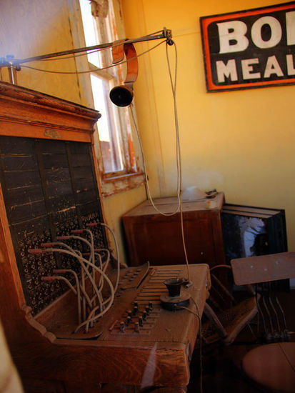 Die Telefonzentrale...