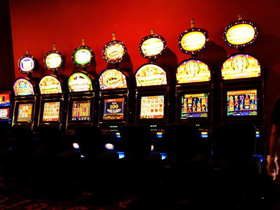 Schon erstaunlich - ganze Busladungen von "Spielern" werden hierher gebracht...