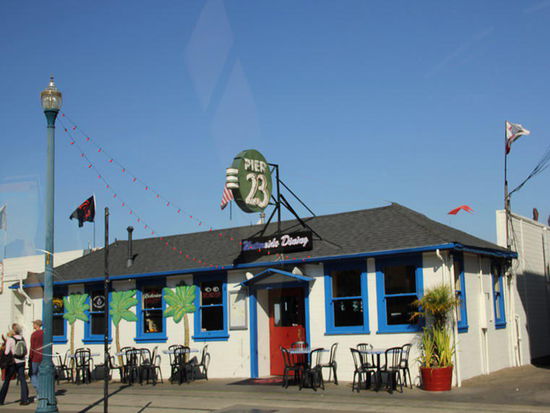 Am Pier 23...