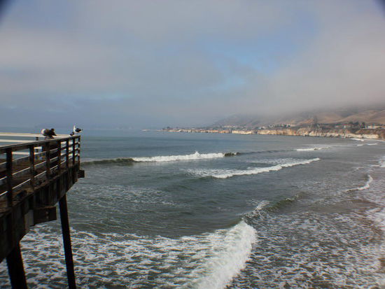 Nebst vielen Andern halten wir uns lieber an den Holzsteg...