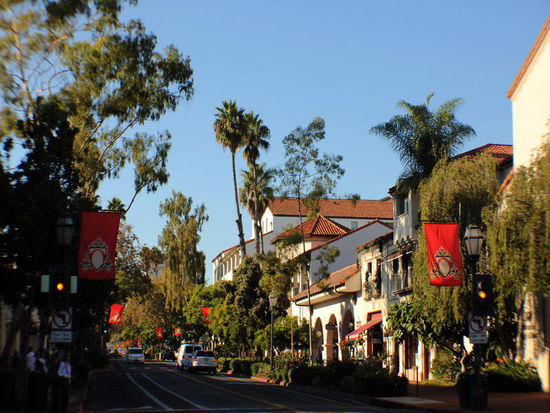 Santa Barbara, eine hübsche Stadt, mal ohne amerikanischen "Firlefanz"...