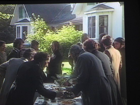Gespräche während und nach den Konferenzen... (aufgenommen im Filmtheater... sorry!)
