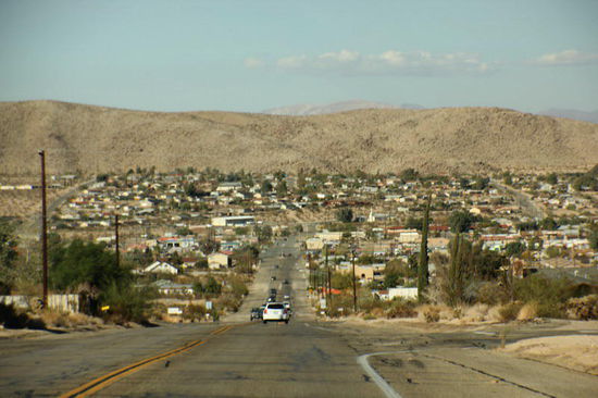 Wir verlassen den Park über den West-Ausgang...