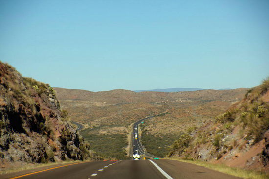 Wir sind mal wieder unterwegs, fahren nach Sedona...; Sedona liegt 48 km südlich von Flagstaff am Ausgang des Oak Creek Canyon im Verde Valley.