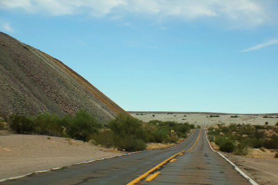Was ist denn das für ein  komischer Berg da vorne...;