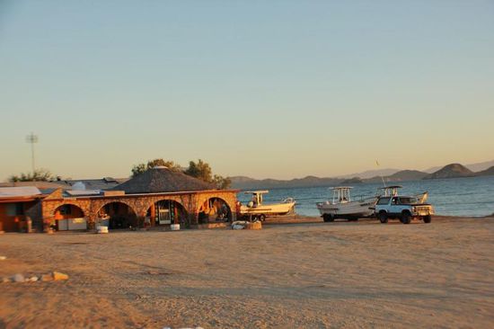 Wir richten uns im Dagget's Beach Camping ein...