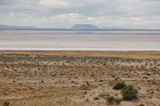 Die ersten 40 km sind auf einer top neuen Strasse zu befahren...