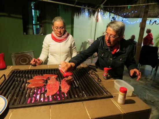 Spezialistinnen am Grill...