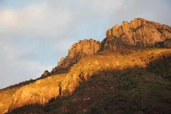 Gegen Abend zeigen sich die Berge im gewohnten Sonnenschein....