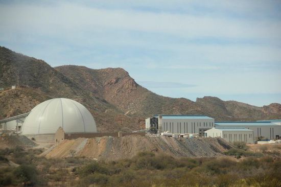 Vorbei an einer Mine...