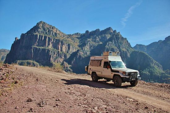 Kurze Verschnaufpause für Fahrer und Leomobil...
