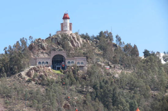 Bergstation der Seilbahn...; die Talstation befindet sich gleich beim Hotel Baruk...; die Seilbahn wurde von Garaventa Schweiz erstellt...
