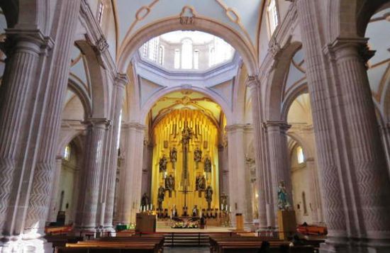 Im Innern der Kathedrale...