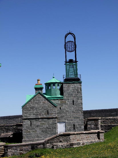 Rundgang durch das Fort...; hier das Observatorium...