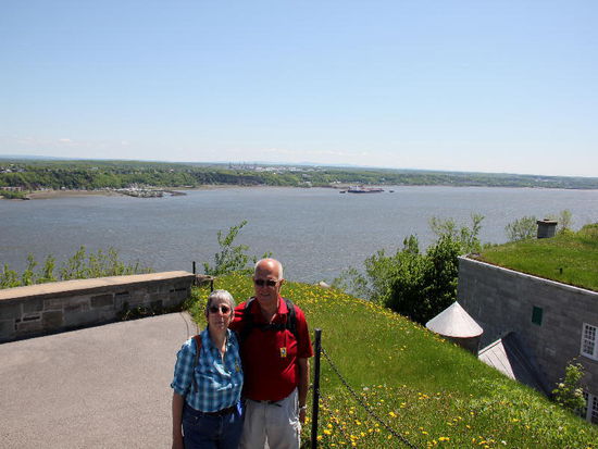 Zivile Besucher auf dem Fort...