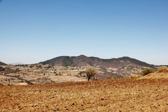 Queretaro lassen wir völlig weg, da wir heute einen weiten Weg vor uns haben...; wir fahren über Land nach El Oro - eine alte Goldgräberstadt...