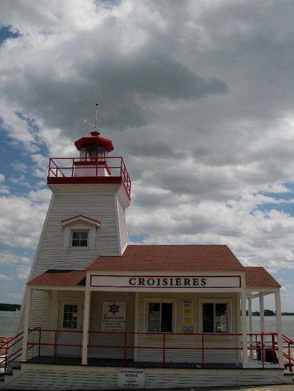 Der Leuchtturm im Hafen...