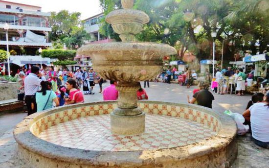 Am Zocaló von Acapulco...
