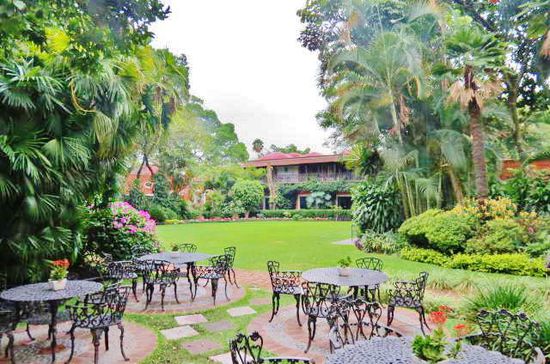 Im Gartenbereich des Restaurants...
