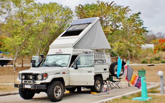 Etwas ausserhalb von Campeche finden wir - nach längerem suchen - einen sehr schönen, aber fast leeren CP...! Die Luft hier ist schwül und feucht...