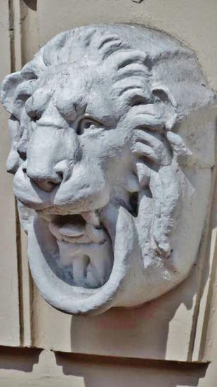 Hübsche Details an einer Hausfassade...