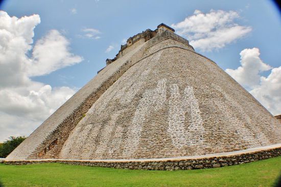 Die Pyramide des Zauberers....