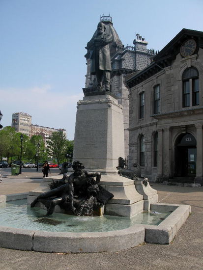 Der Neptunbrunnen...