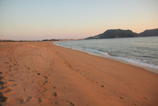 ...und nach links... - fast niemand da!