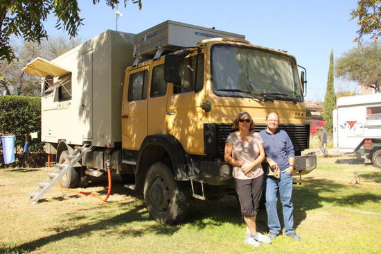 Ebenfalls aus der Schweiz - Fränzi und Erich...; aus D Bärbel und Joachim...; und aus CH/D Madeleine und Ralf...!
Euch allen wünschen wir schöne Festtage und ein gutes Neues Jahr...!