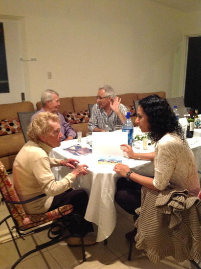 Eliane und Adriana, Bernard und Christoph im Gespräch...