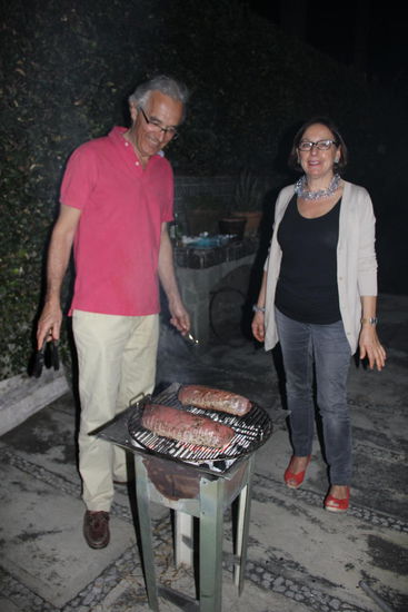 Christoph, der Chefgrilleur und Giuliana...