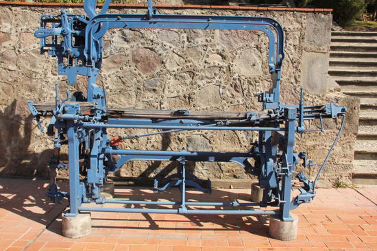 Der weitläufige Gebäudekomplex gehört der Sozialversicherung Mexicos IMSS. Auf Grund der ausgestellten Maschinen dürfte früher hier eine Textilfabrik gewesen sein...; wir verbringen zwei ruhige Nächte - sind wir auf dem CP doch die einzigen Gäste...