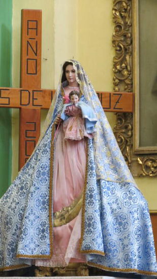 Verehrung der "Señora de Ocotlan"...