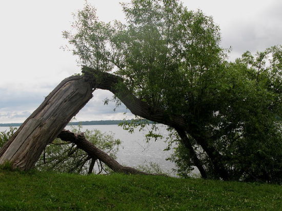 Zeitig am andern Morgen brechen wir auf, setzen mit der Fähre über einen Arm des Ontariosees nach Prince Edward County...