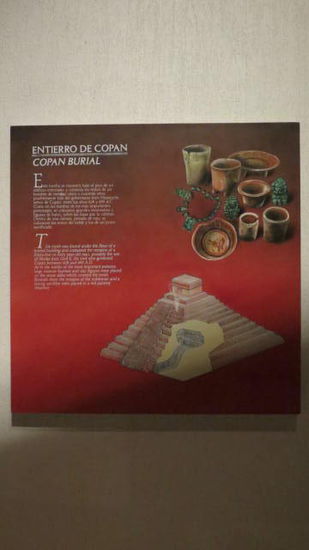 Die Lage einer Grabkammer in einem Tempel der Ruine Copán...